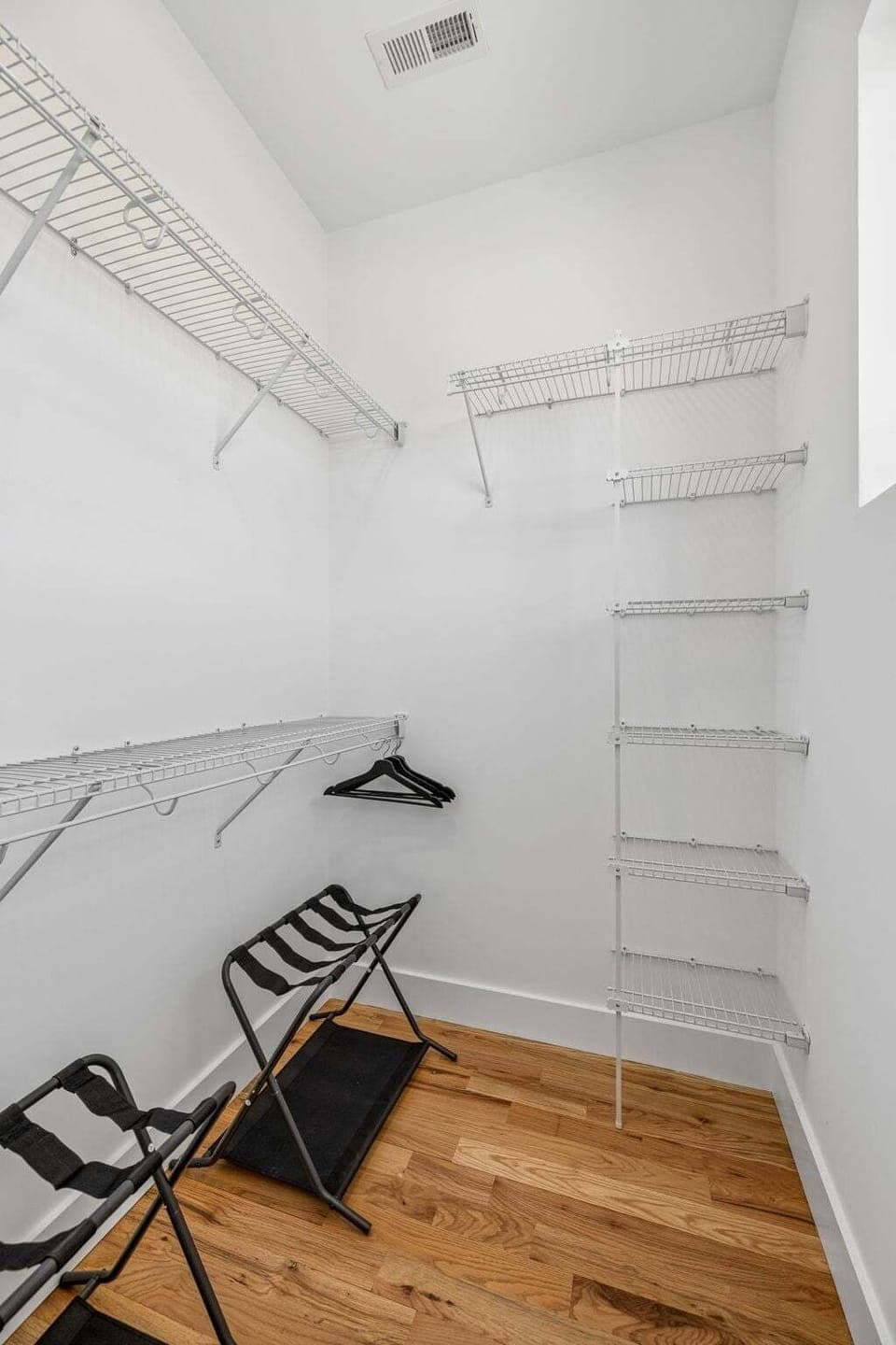 Guest bedroom closet