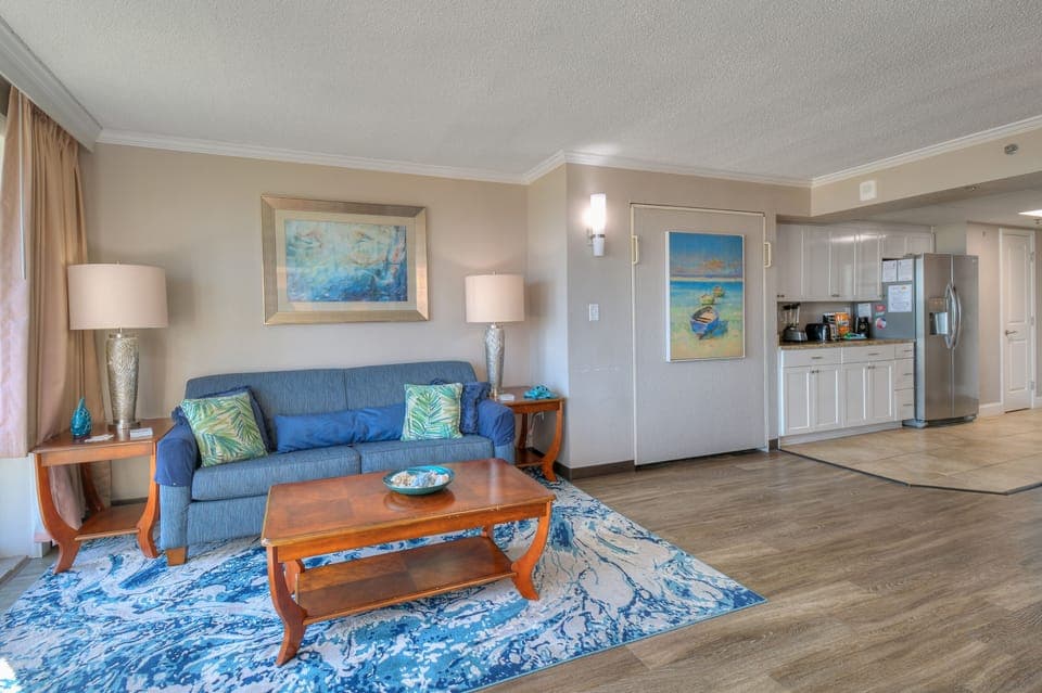 Deluxe Condo, 1 Bedroom, Balcony, Oceanfront (212) | Living area | TV