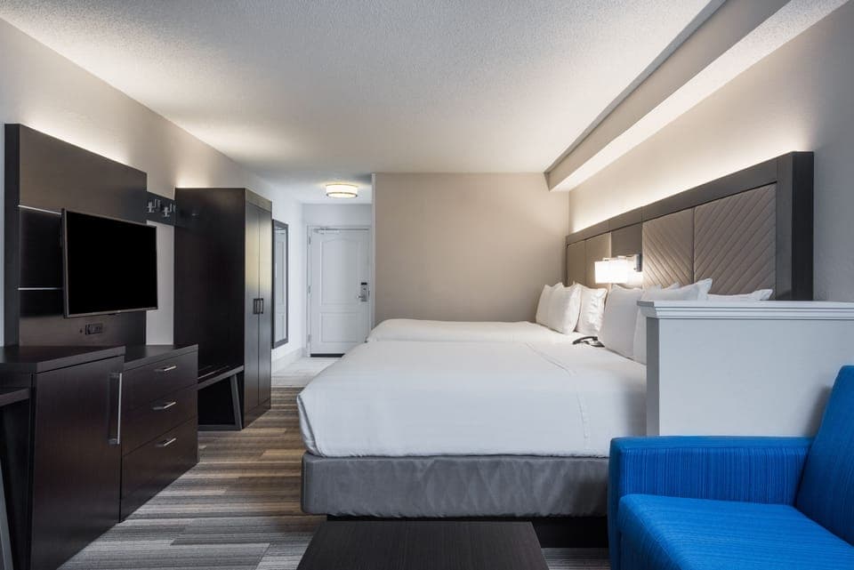 In-room safe, desk, iron/ironing board, free cribs/infant beds