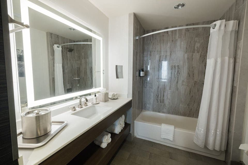 Rainfall showerhead, free toiletries, hair dryer, bathrobes