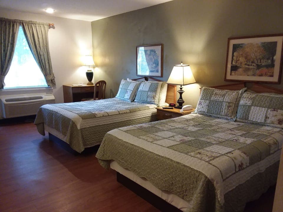 Standard Room, 2 Double Beds, Non Smoking | Floor plan