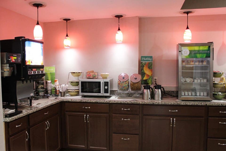 Free daily buffet breakfast
