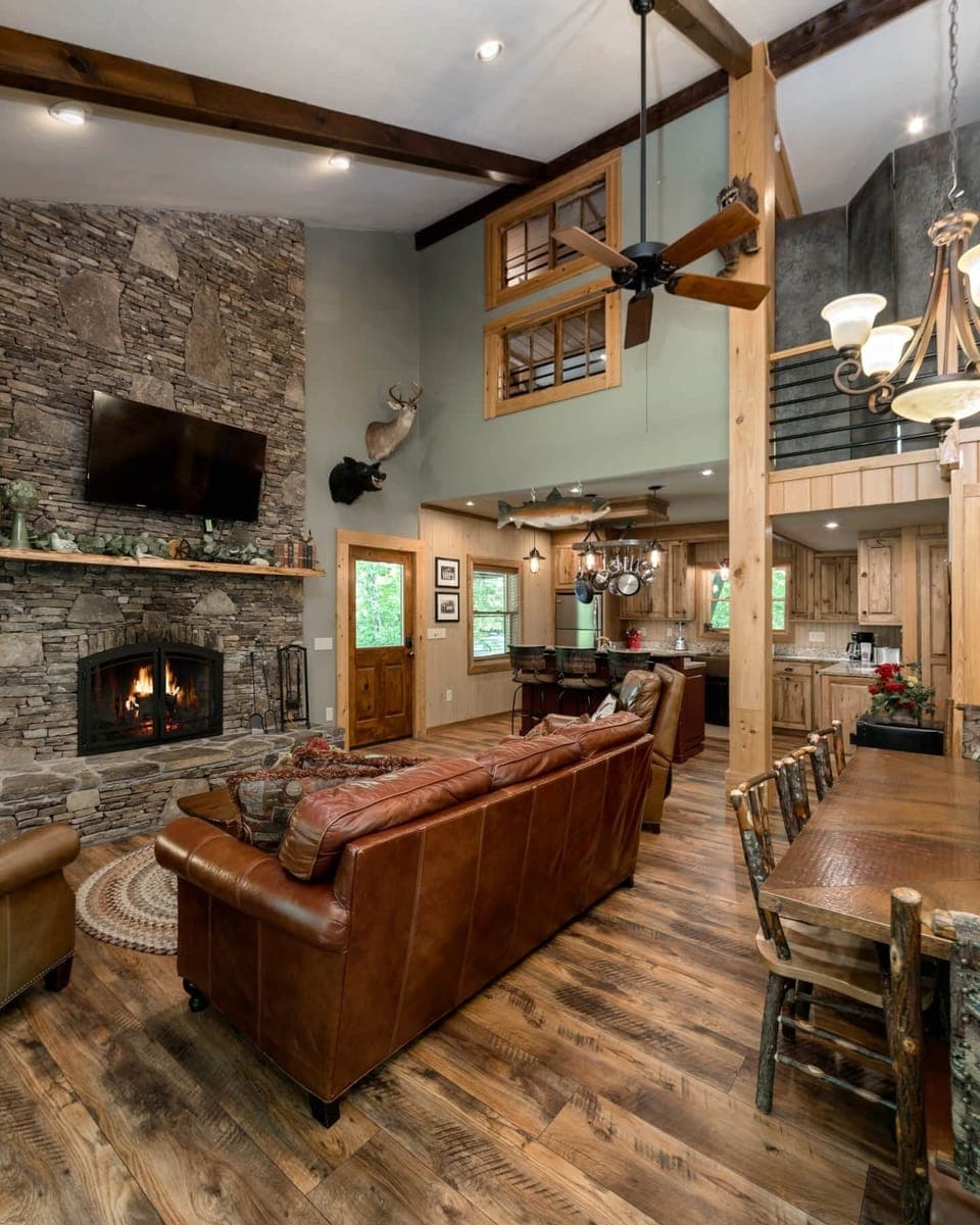 Huffman Creek Retreat -Chestnut-10