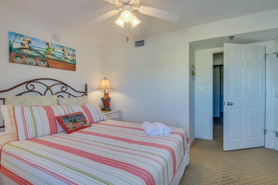 4th Bedroom w/1 Queen