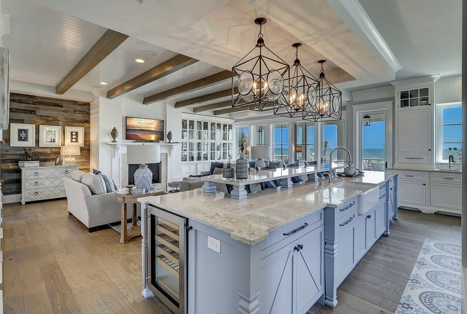 Kitchen/Living Area