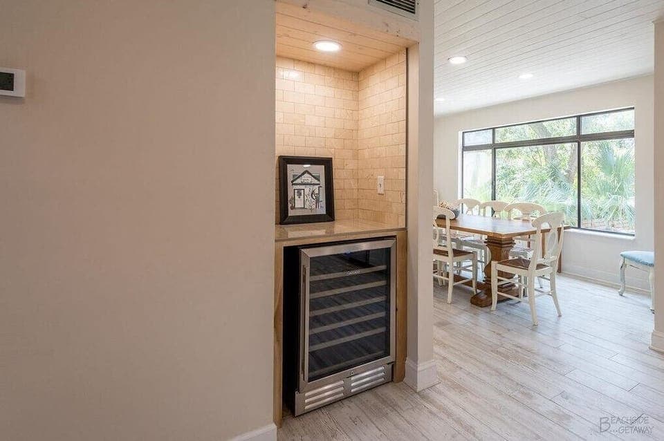 Kitchen Wet Bar