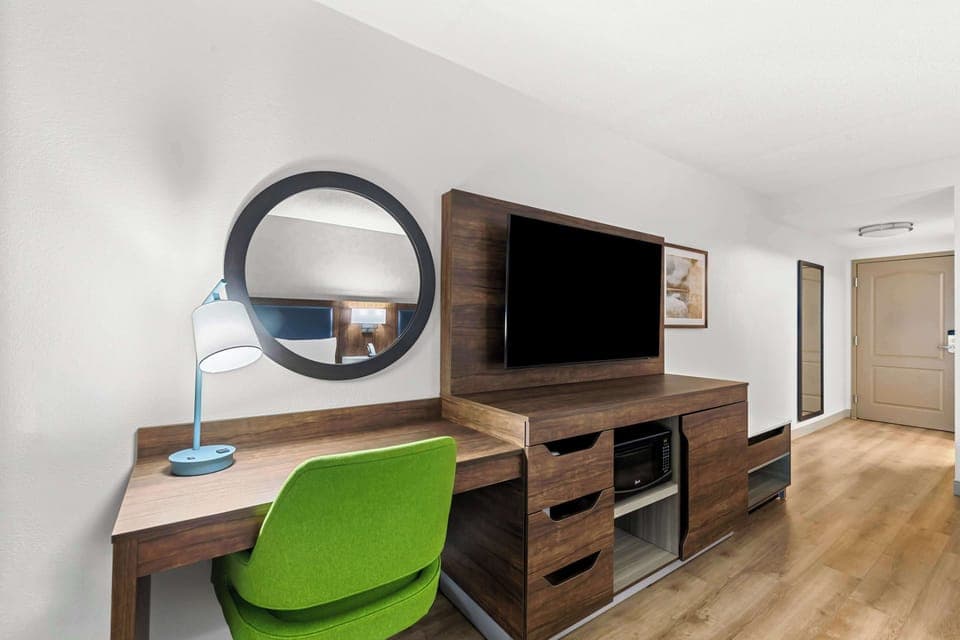 Room, 2 Queen Beds, Non Smoking | Premium bedding, down comforters, pillowtop beds, in-room safe