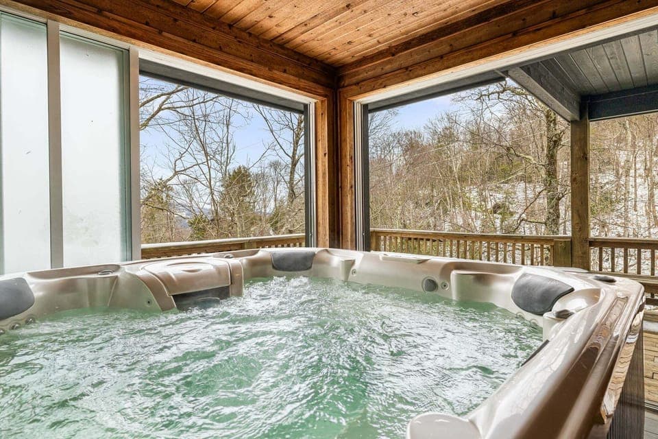 Indoor / Outdoor Hot Tub