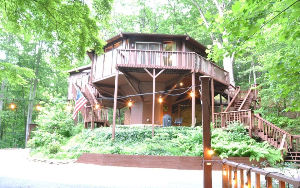 View of Tree House from Lower Deck