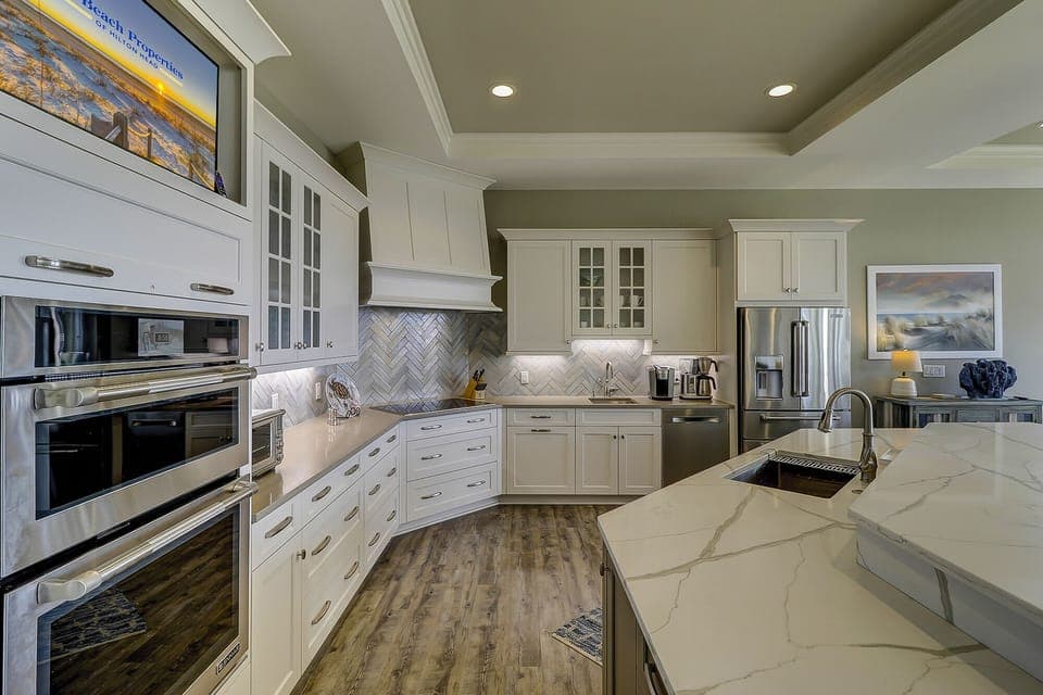 Gourmet kitchen with Jenn-Aire appliances
