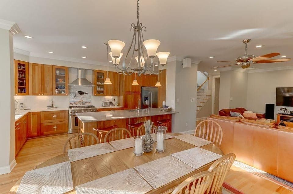 Dining Room/Kitchen