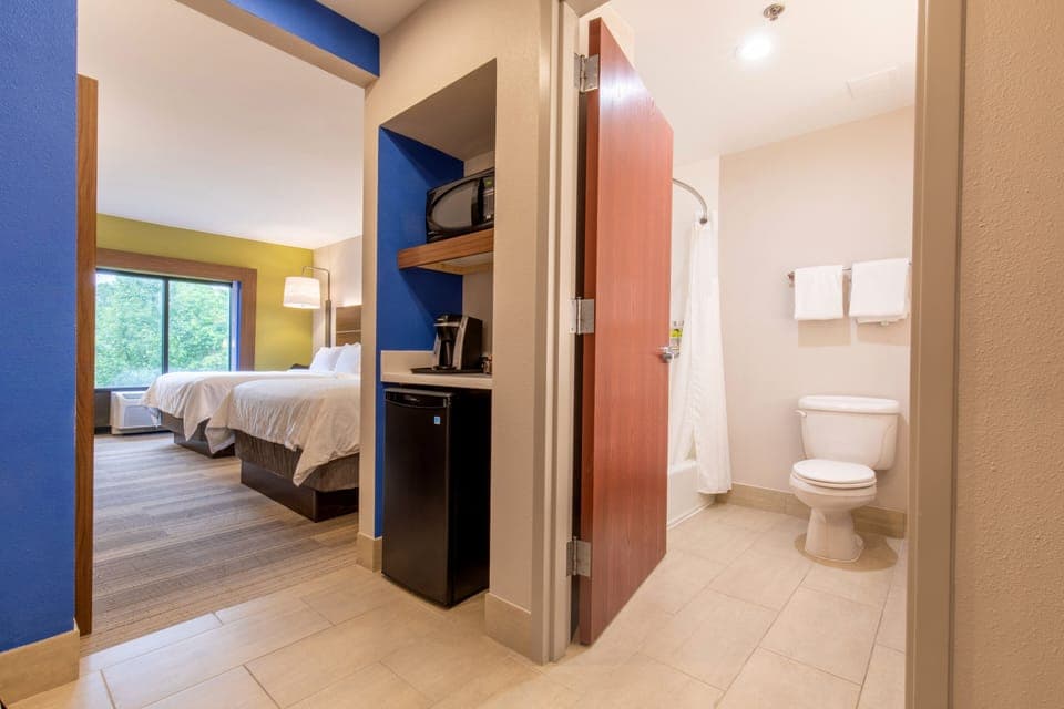 Standard Room, 2 Queen Beds | In-room safe, laptop workspace, iron/ironing board