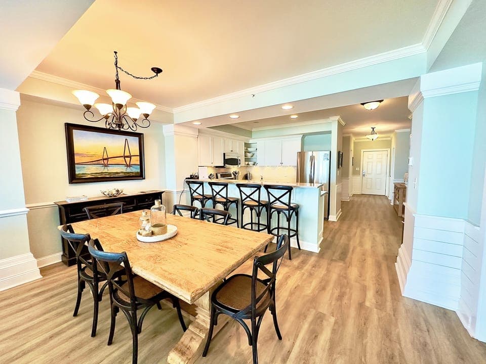 Dining and bar area