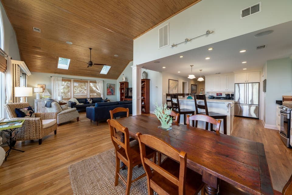 Welcome to 1346 Pelican Watch Villa.  A rare find - 3 bedroom/3 bathroom 2nd floor Villa with fantastic ocean views!