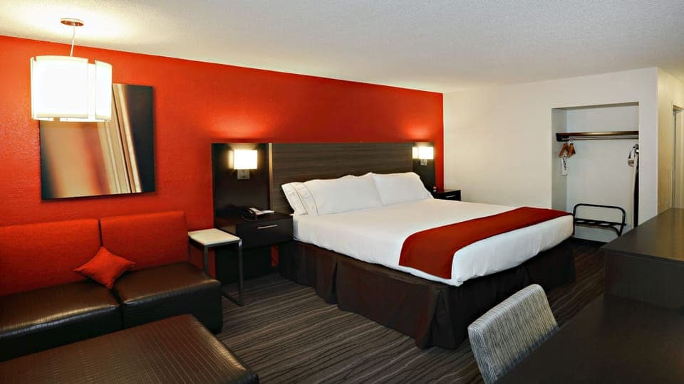 In-room safe, desk, laptop workspace, iron/ironing board