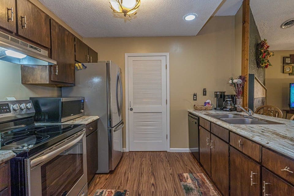 Updated Kitchen with Stainless Appliances