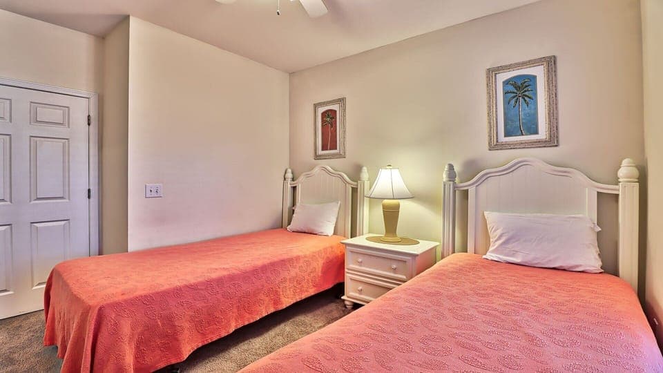 Twin Bedroom