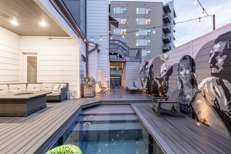 Private Outdoor Heated Pool 24/7 Year Round