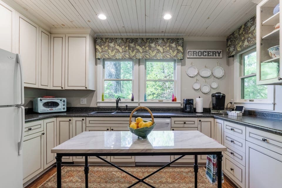 Fully outfitted kitchen