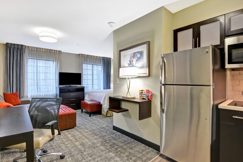 Premium bedding, down comforters, desk, blackout drapes