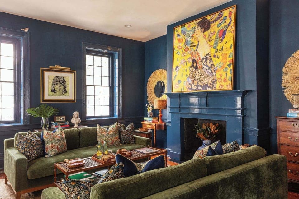 Living room
