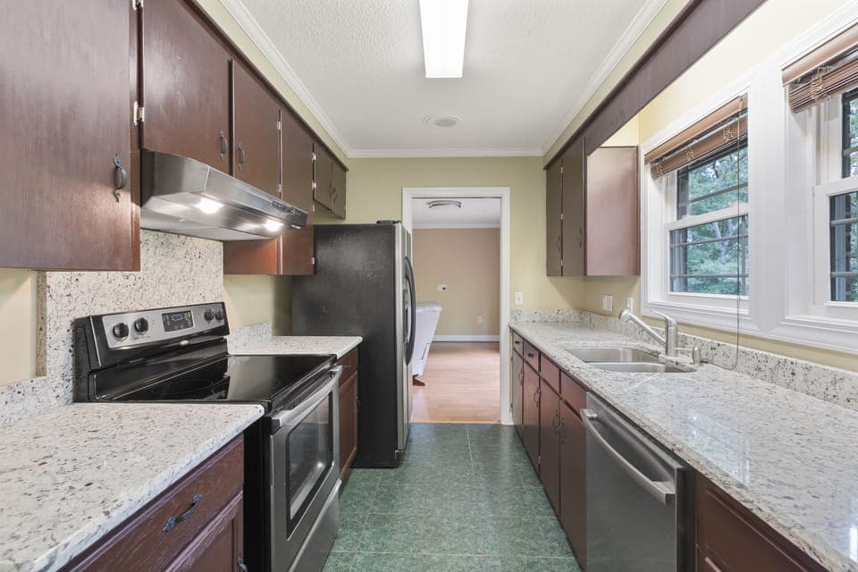 Upstair kitchen 
