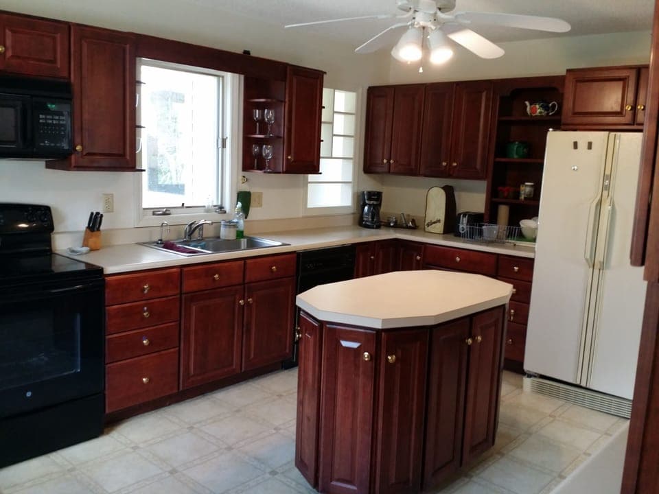 Gourmet kitchen