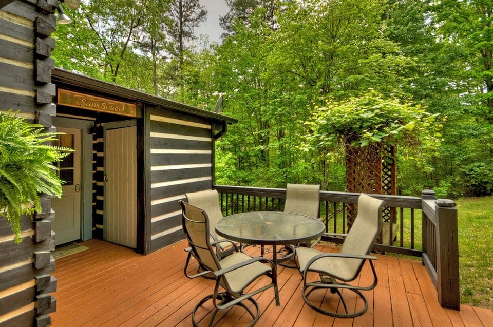 Outdoor Dining area