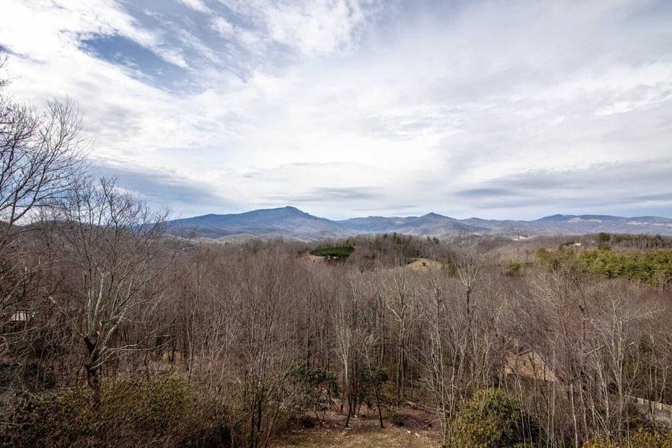 Infinite Long Range Mountain Views from All Three Rear Decks!
