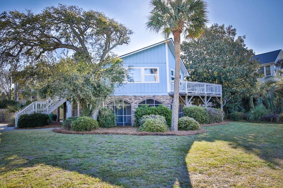 4400 Palm Blvd - This is the side view facing 44Th Ave.
