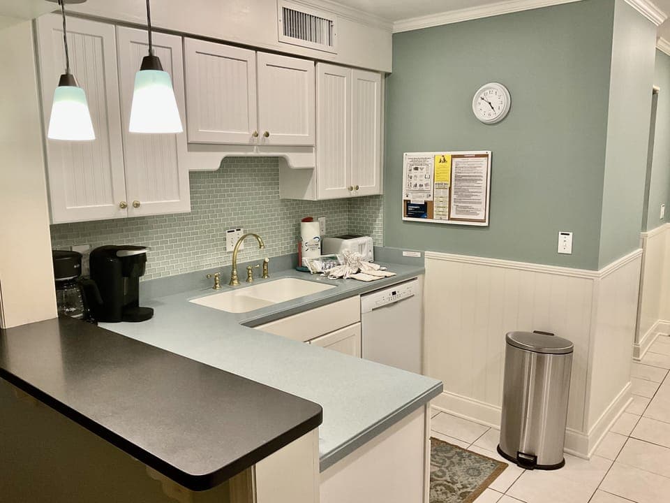 Discount all stays 7 nights+
All new Kitchen, everything 
provided 
