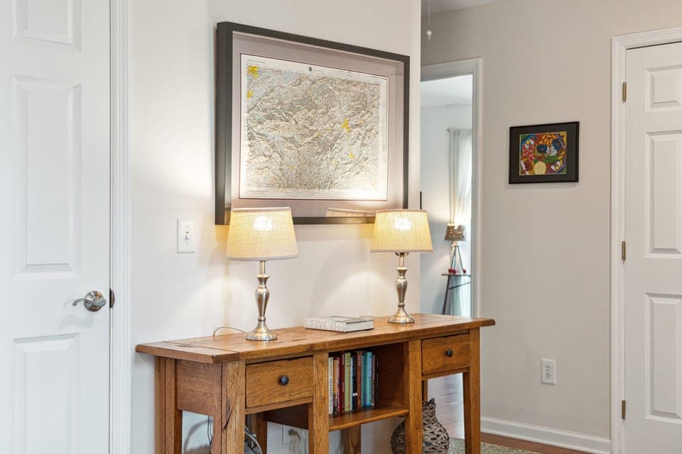 Front entry way.