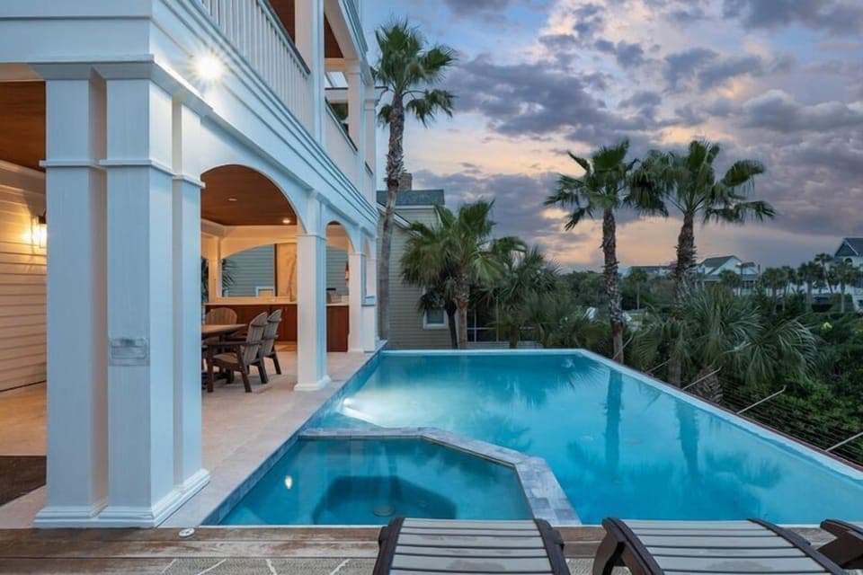 Infinity Edge Pool