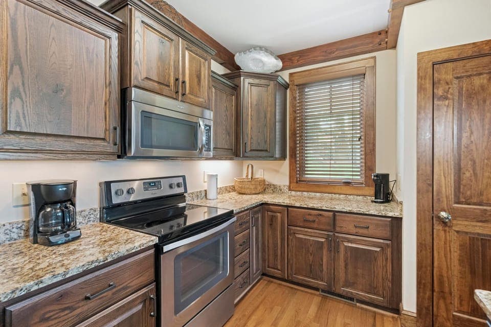 Kitchen--- Granite Counter-tops, Stainless Steel