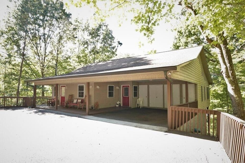 Stiles Lake House