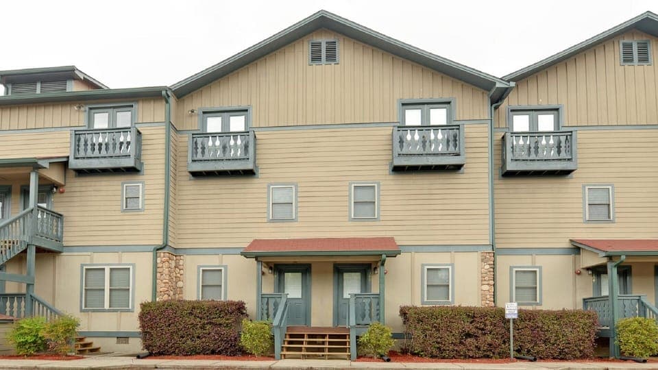 Welcome to Luxury Condo, Tuscany Unit 107