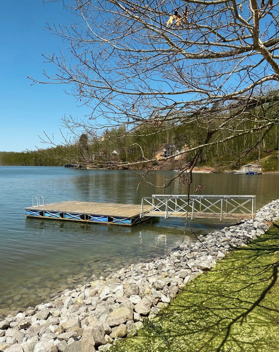 Dock