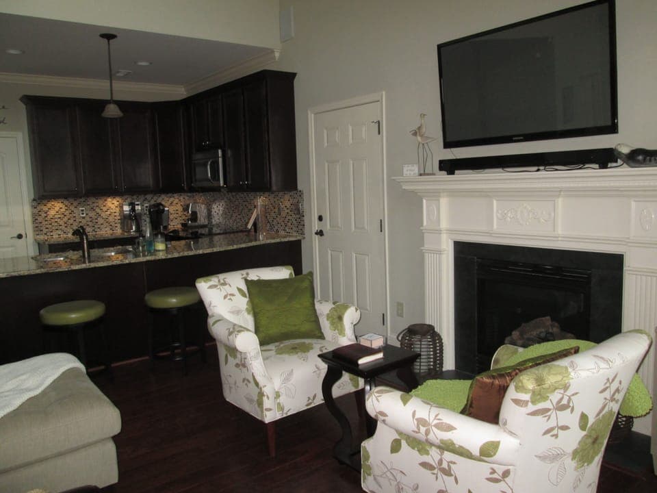 Fully stocked  kitchen and full size washer and dryer in the pantry