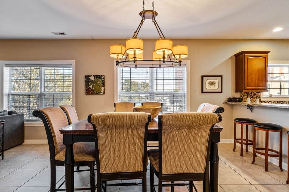 Dining table 