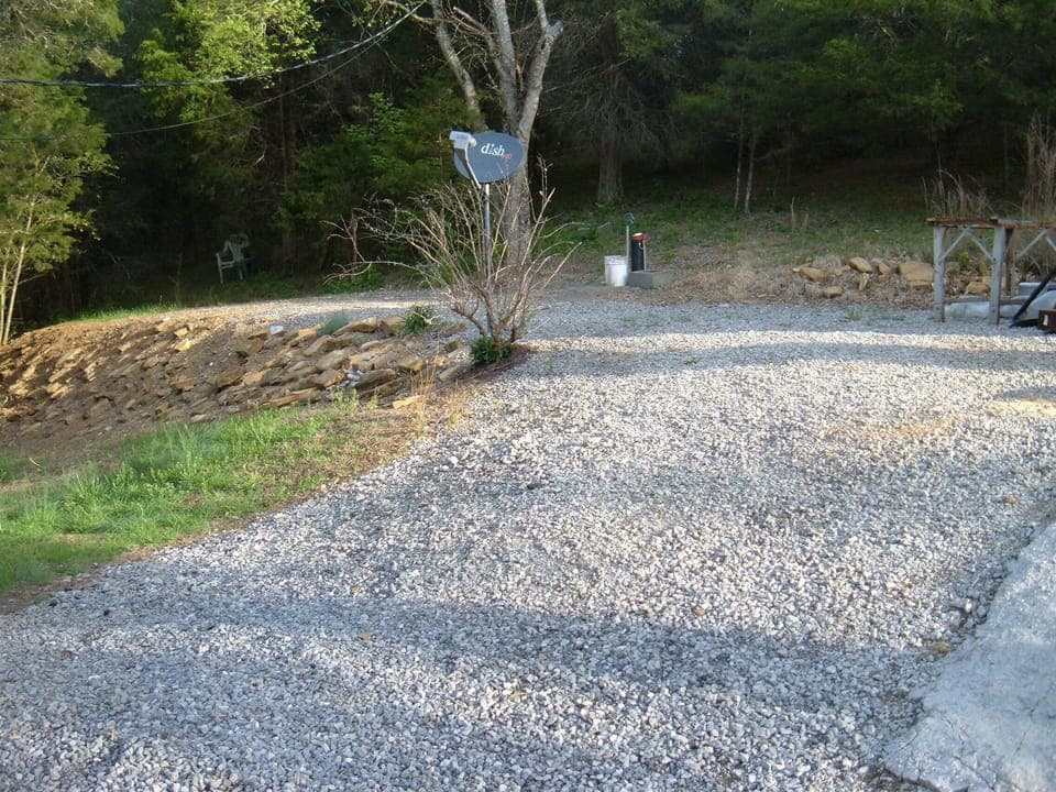 Extra parking for boat/trailer or camper