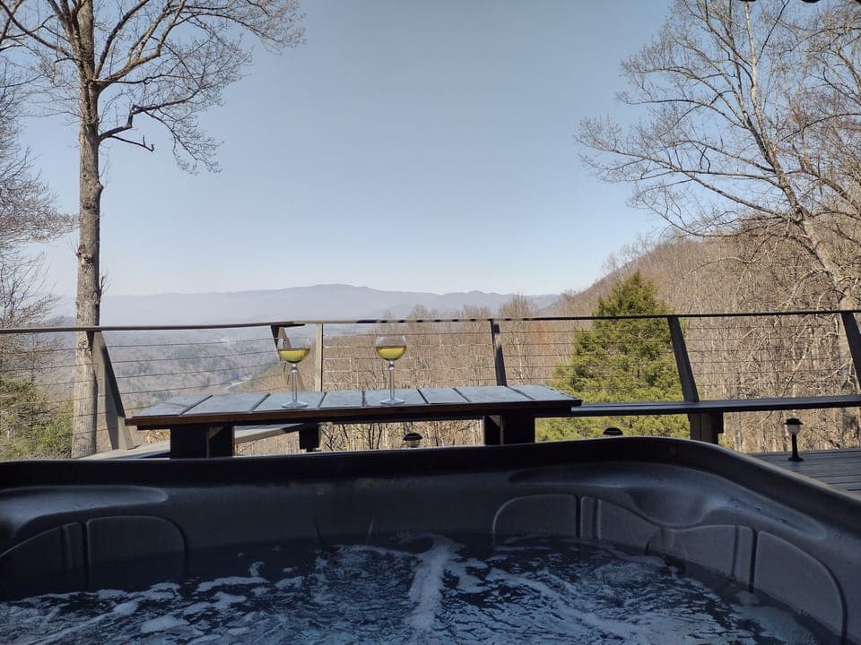 Hot tub available if not down for maintenance 