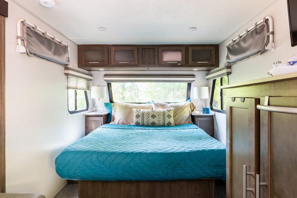 Everything you need to enjoy tiny-house living! 