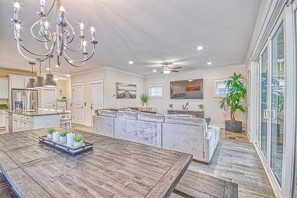 Dining Room overlooks Livingroom with Large TV