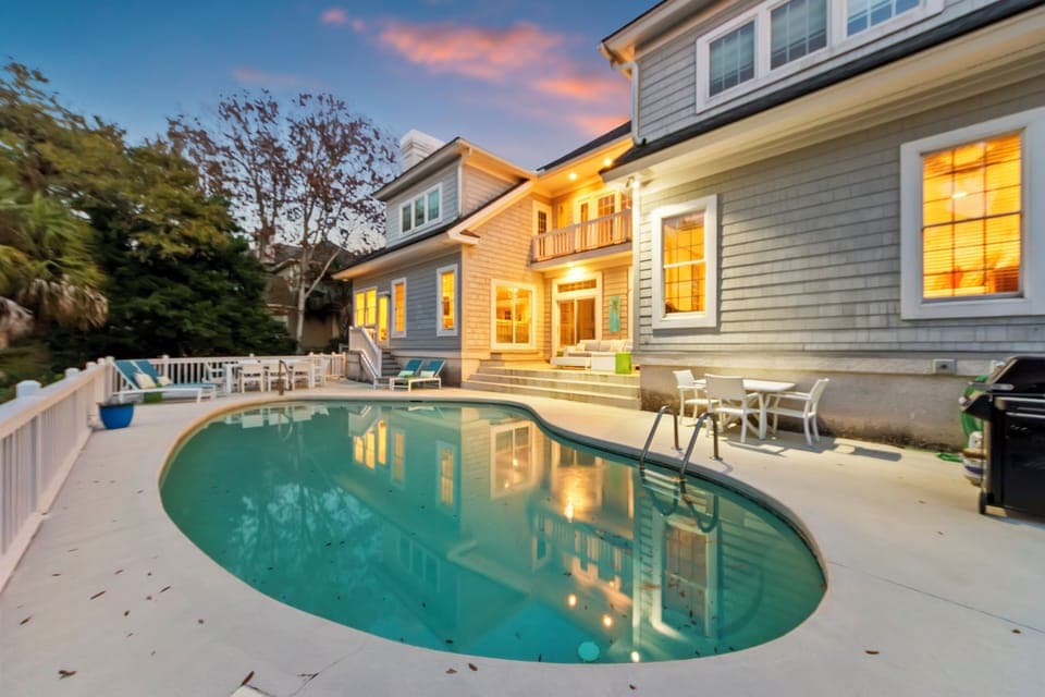 Stunning Kiawah Home with Private Pool & Golf Course Views!