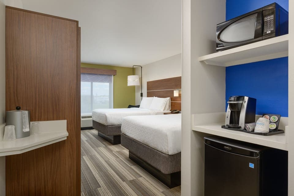 In-room safe, individually furnished, desk, iron/ironing board