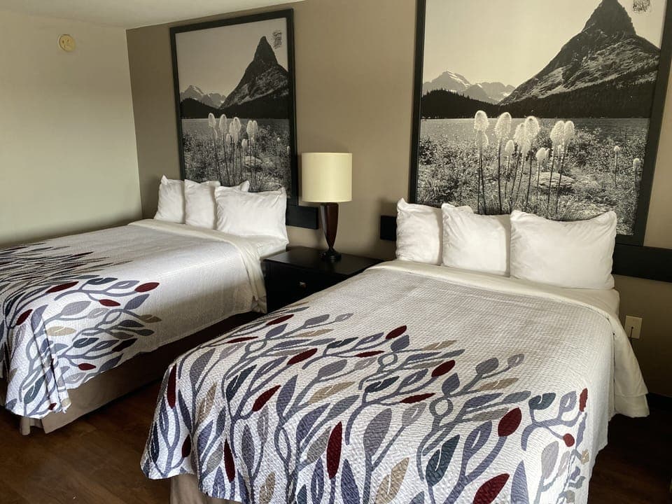 Deluxe Room, 2 Double Beds, Non Smoking | Desk, free WiFi, bed sheets