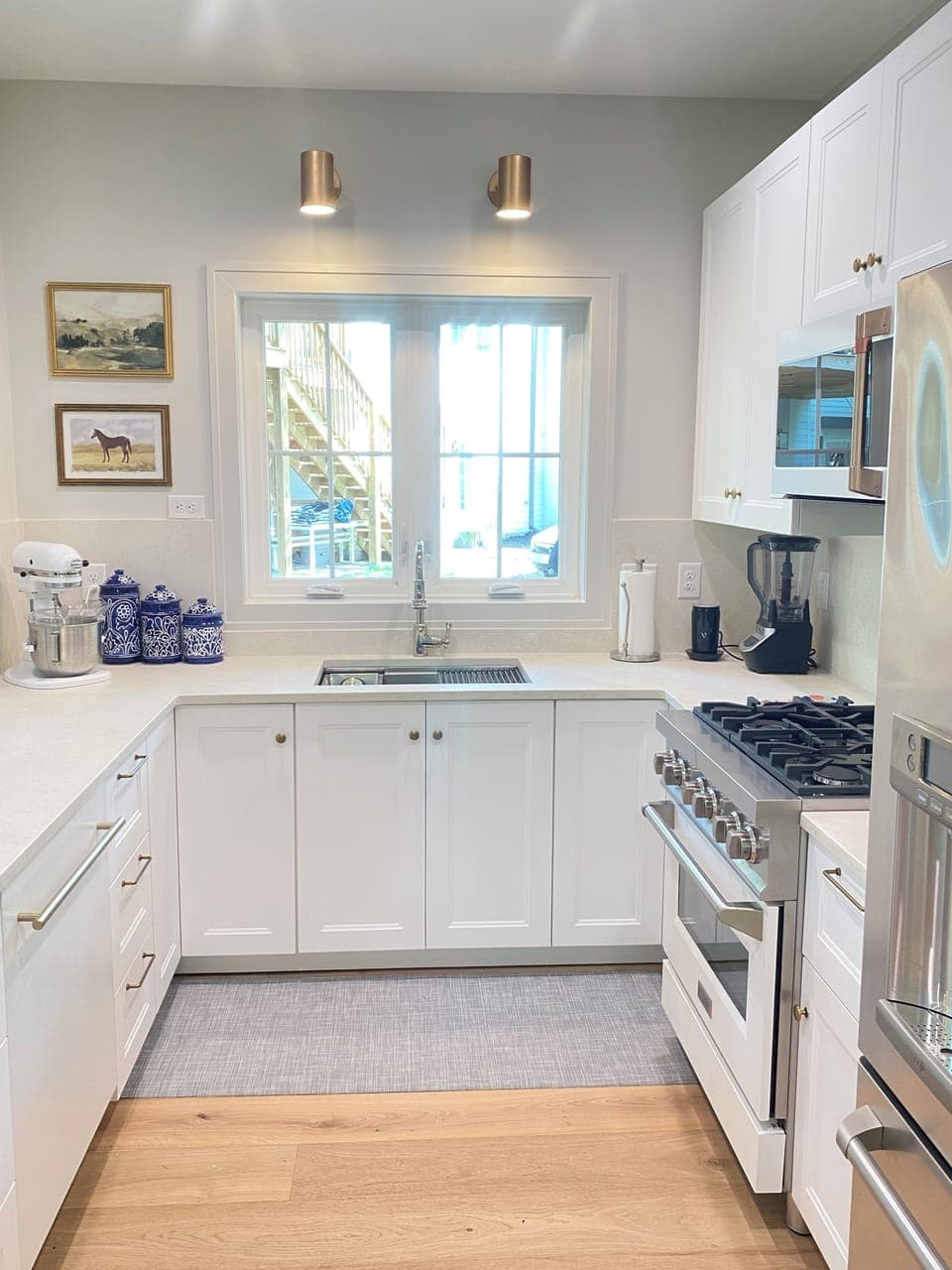 Extensively stocked kitchen