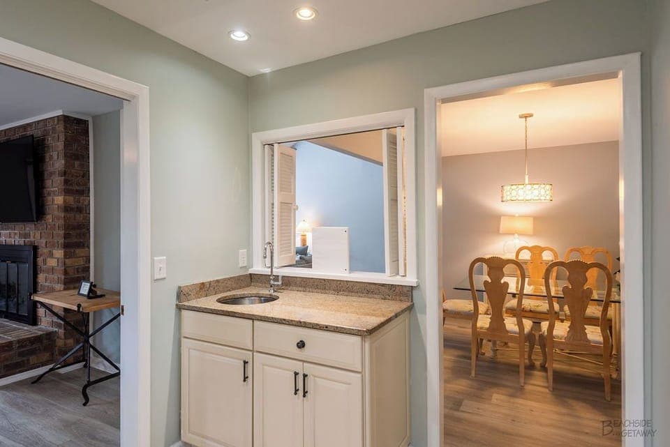 Wet Bar