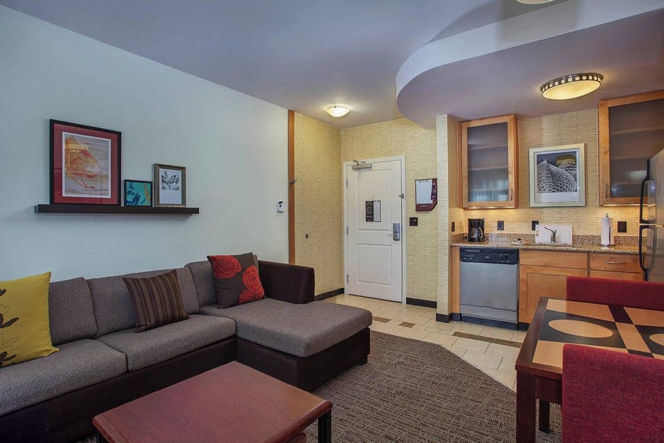 Desk, blackout drapes, iron/ironing board, free WiFi