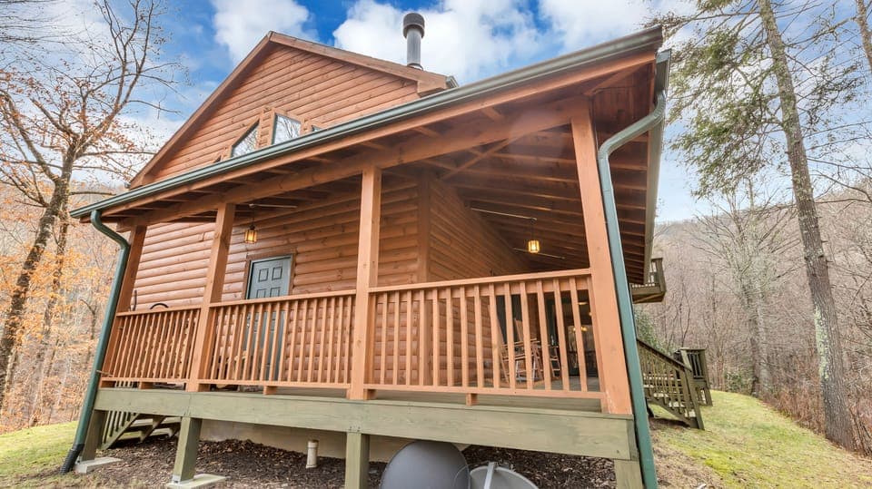 Elk Path, Maggie Valley North Carolina.  Hot tub, creek, deck, fire pit and more
